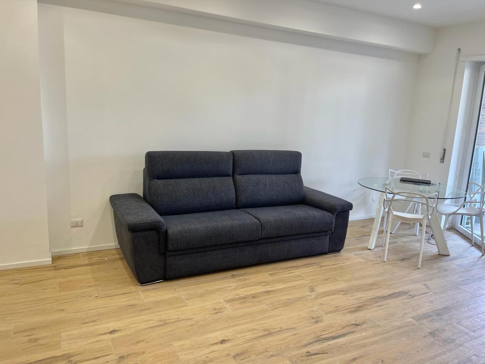 Pm 34 Viale Imperatore Guest House - 50 Mt From Metro San Paolo Exterior photo