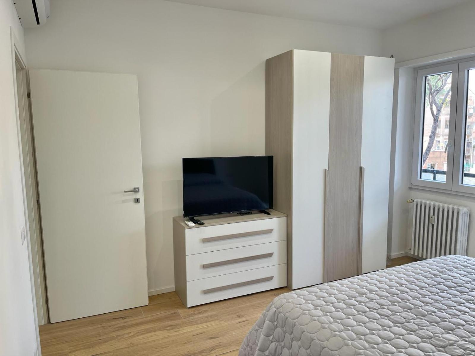 Pm 34 Viale Imperatore Guest House - 50 Mt From Metro San Paolo Exterior photo