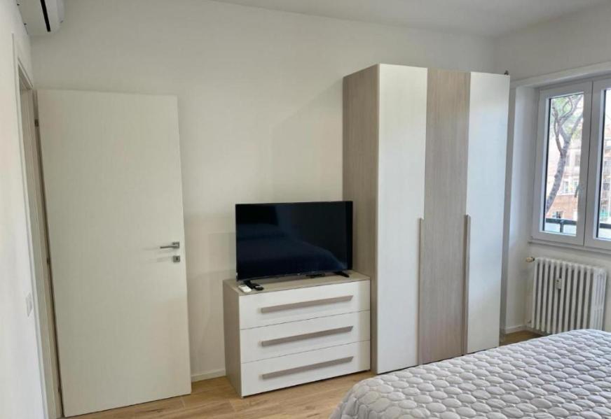 Pm 34 Viale Imperatore Guest House - 50 Mt From Metro San Paolo Exterior photo